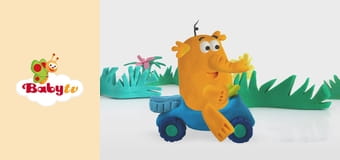 Maya and Yaya - A Fly Maya and Yaya - A Fly