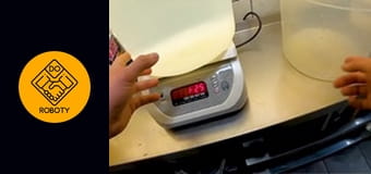 PRACA W PIZZERII - ILE ZAROBIMY ROBIĄC PIZZE?!