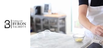 Топка от бял шоколад