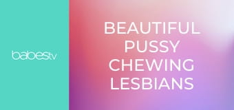 Beautiful pussy chewing lesbians E1386