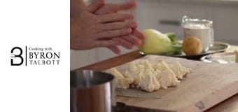 Скариди с червен пипер и лимон, пюре от карфиол и хаш от Вадуван