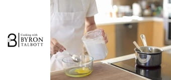 Трио от бухти и празнична изненада Трио от бухти и празнична изненада