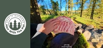 Nejšťavnatější vepřový bůček na světě, připravený venku