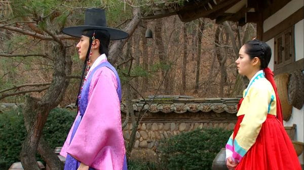 The Moon Embracing the Sun (2012) - 1 season