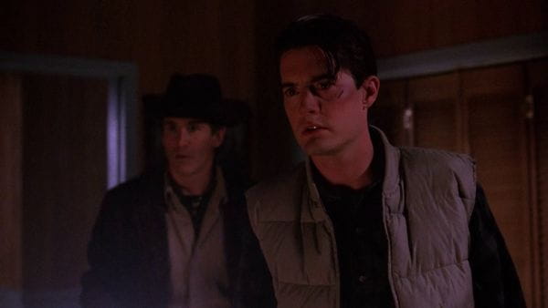 Mestečko Twin Peaks (1990) - 2 sezóna 13 epizóda