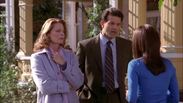 Desperate Housewives (2004) – 1 season 13 episode
