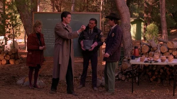 Twin Peaks (1990) - 1 season 3 episode