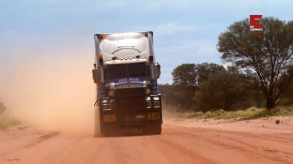 Outback Truckers (2012) – 1 season 1 episode