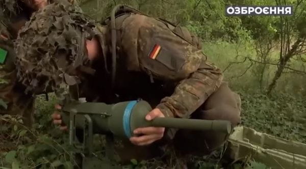 Military TV. Weapons (2022) - 14. zbraně #14. německý důl dm - 22