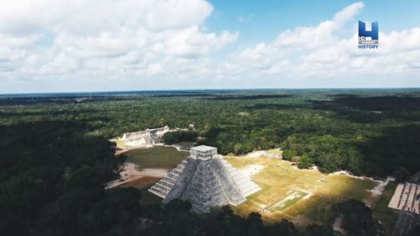 Lost Treasure Tombs of the Ancient Maya (2018) - 1 série