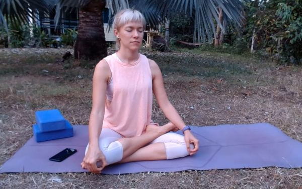 Urban yoga - ранкова йога та медитація (2021) - вечірня медитація, день 1