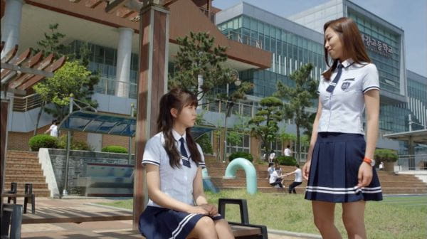 Who Are You: School 2015 (2015) - 1 season