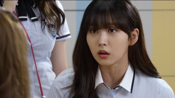 Who Are You: School 2015 (2015) - 1 season