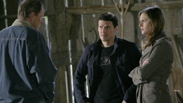 Bones (2005) – 1 season 22 episode