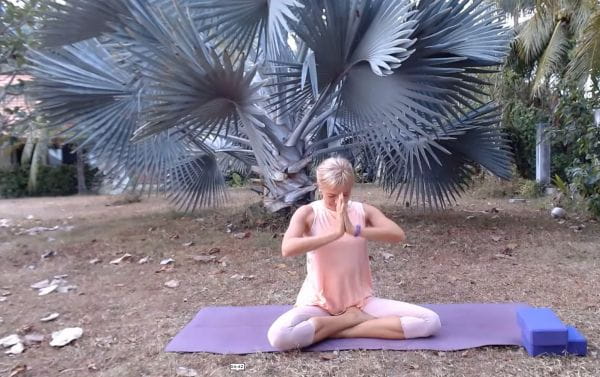 Urban yoga - ранкова йога та медитація (2021) - вечірня медитація, день 6
