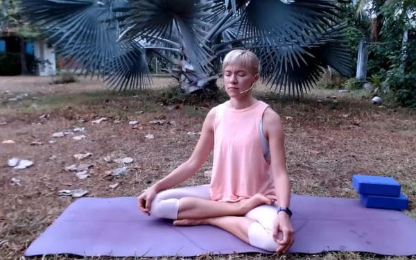 Urban yoga - ранкова йога та медитація (2021) - вечірня медитація, день 9