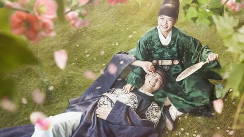 Love in the Moonlight (2016)