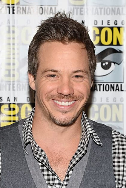 Filmy s tímto hercem Michael Raymond-James