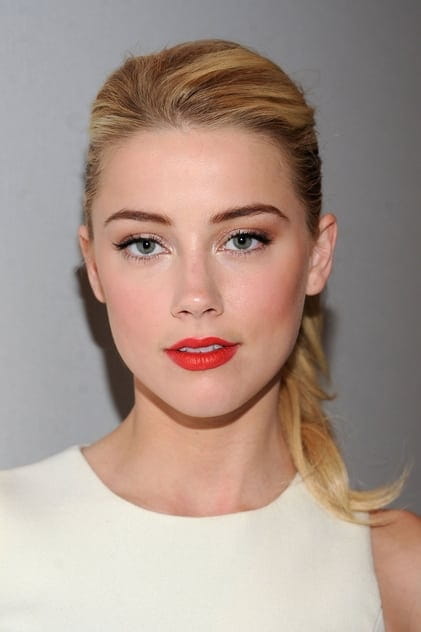 Filmy s tímto hercem Amber Heard