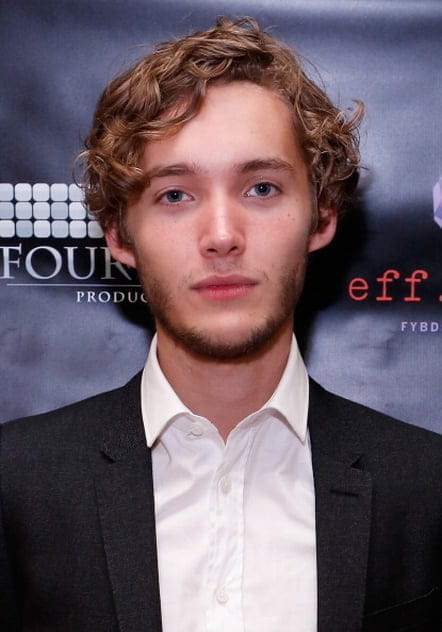 Aktyor ilə olan filmlər Toby Regbo