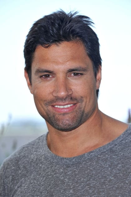 Films with the actor Manu Bennett