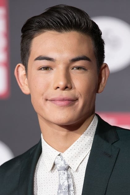 Filmy s tímto hercem Ryan Potter