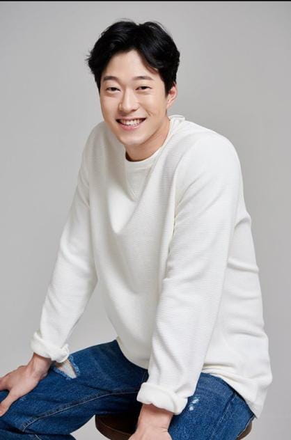 Films with the actor Lee Si-hoon