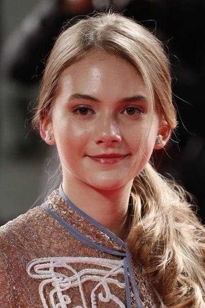 Филми с актьора Emilia Jones