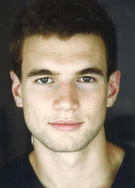 Aktyor ilə olan filmlər Alex Russell