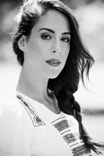 Films with the actor Jessica roth