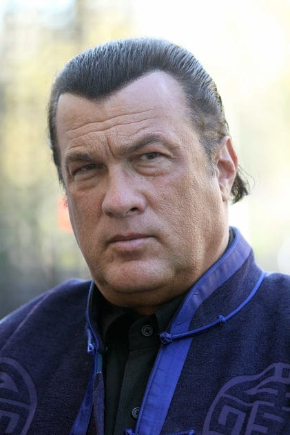 Filmy s tímto hercem Steven Seagal