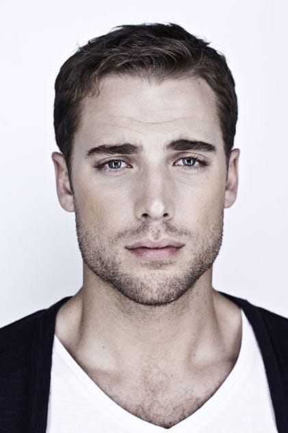 Filmy s tímto hercem Dustin Milligan