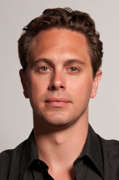 Films with the actor Thomas Sadoski