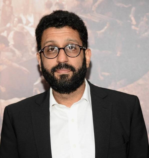 Filme mit einem Schauspieler Adil Akhtar