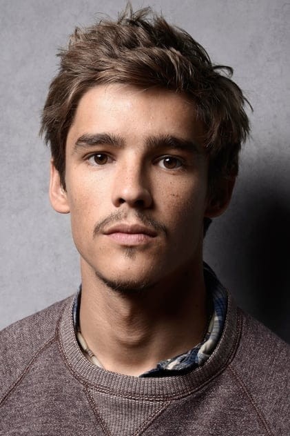 Filmy s tímto hercem Brenton Thwaites