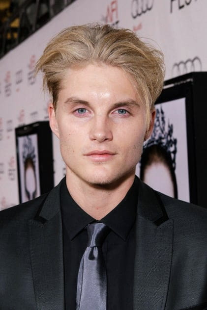 Filmy s tímto hercem Toby Hemingway