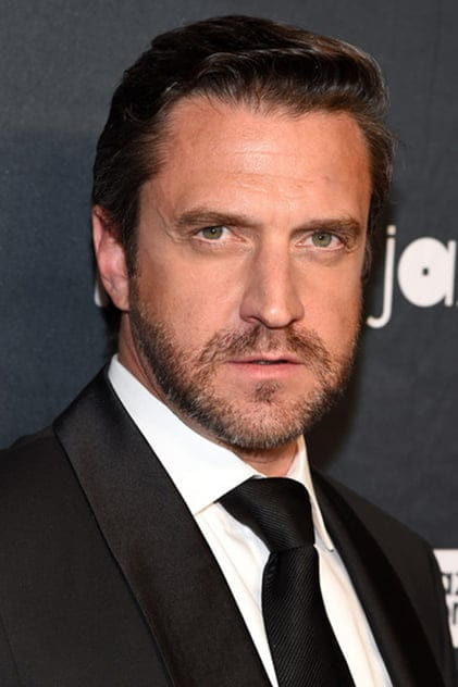 Filmy s tímto hercem Raúl Esparza