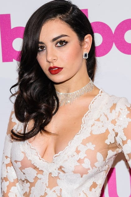 Filme cu actorul Charli XCX