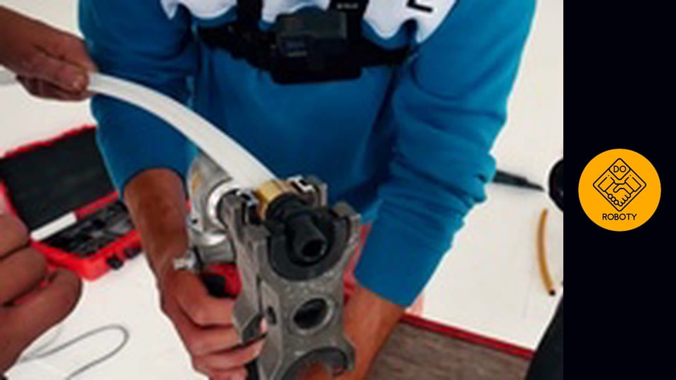 Praca hydraulika, co robi i ile zarabia? *Wadowice