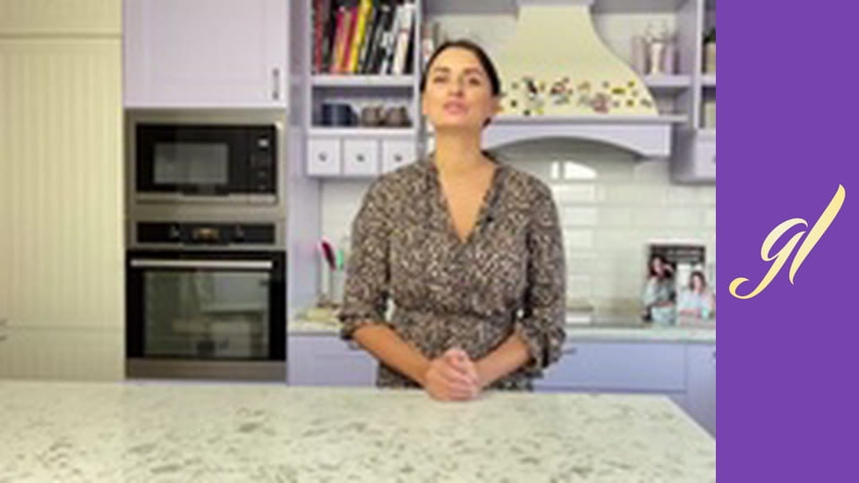 Cupcakes, pies, rolls and tarts with various fillings. Episode 4