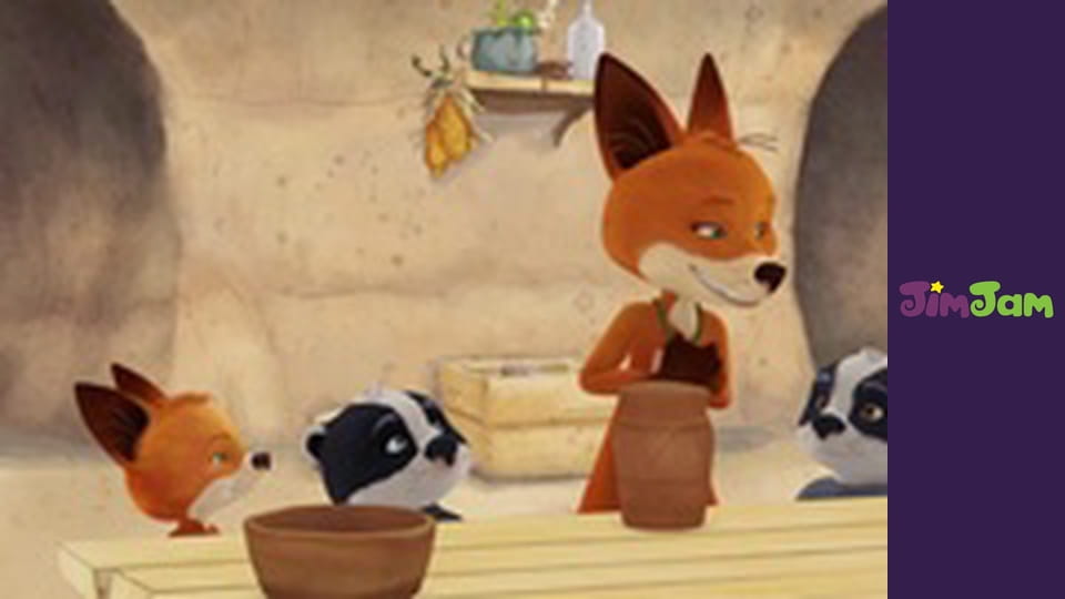 The Fox-Badger Family S2E22 - Margarets Vase