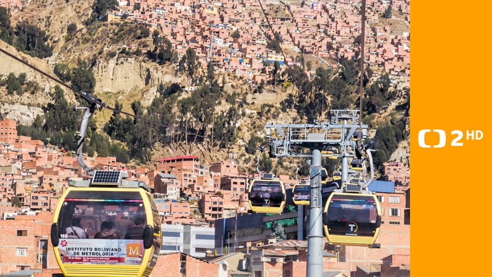 Bolívijská města La Paz a Sucre