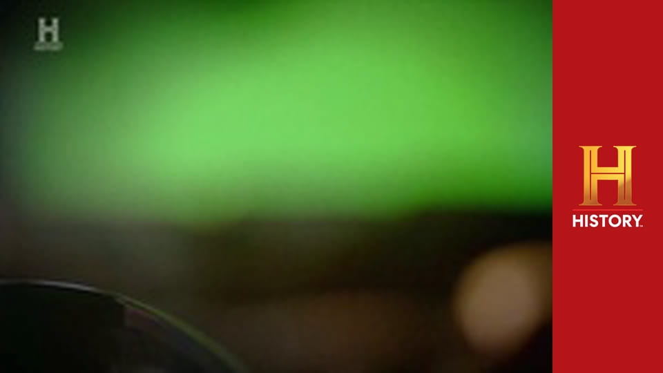 Невероятное с Дэном Эйкройдом, 2 сезон, 1 эп. Это упало сверху.