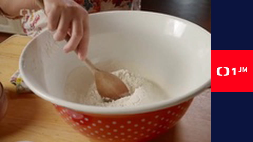 Co naše babičky uměly a na co my jsme zapomněli - Honza nese buchty