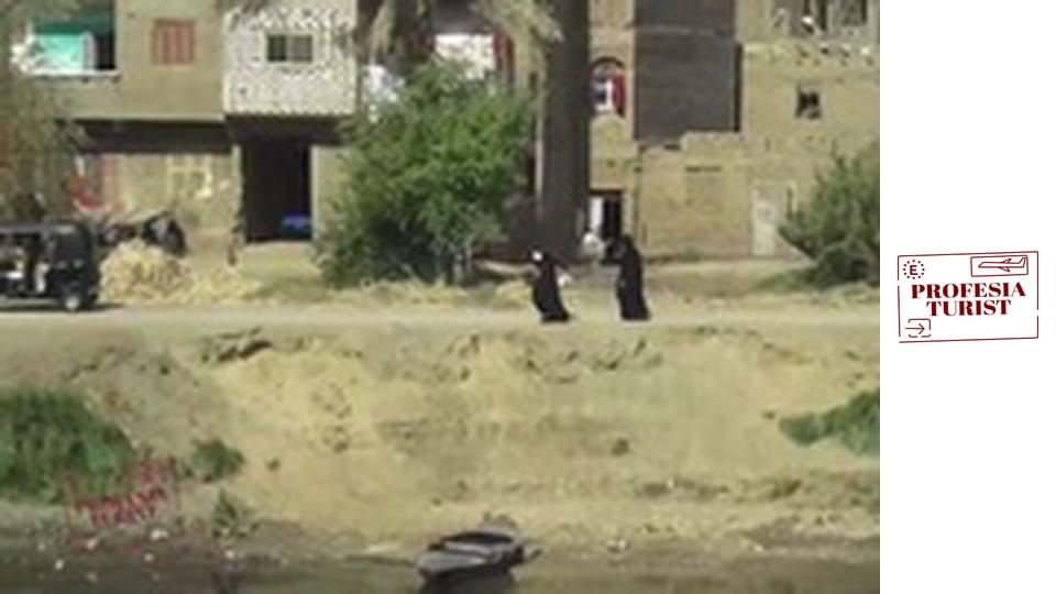 Свещени египетски ритуали в храмовете в Карнак и Луксор (Египет)