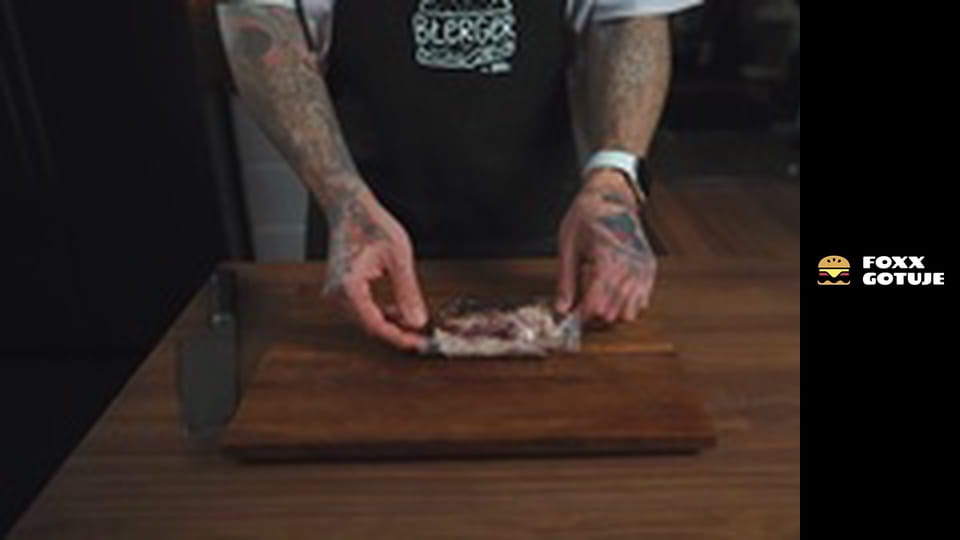 JAKA JEST IDEALNA CARBONARA? - Carbonarę Na 5 sposobów