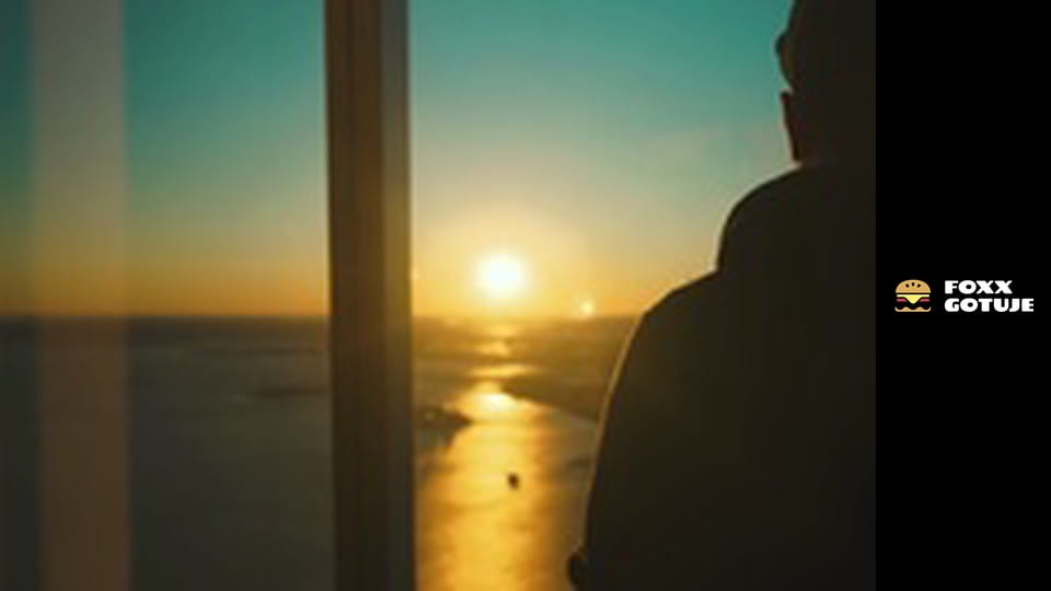 ZROBIŁEM KANAPKĘ POD APARTAMENTEM PRZYJACIÓŁ i Sprawdziłem Najlepsze Serniki - Foxx VS USA Odcinek 2