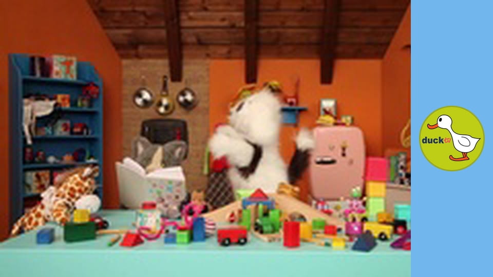 Margo and Felix - Before going to bed, don't forget to pack up!