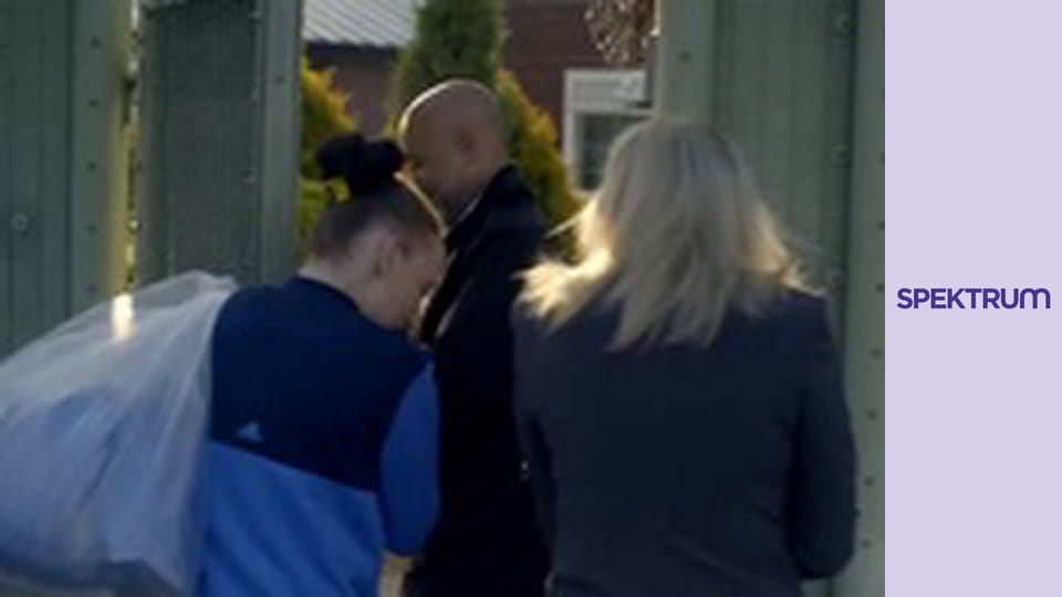 Börtönbe zárva S2E3 - Család