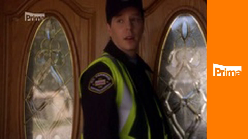 Námořní vyšetřovací služba S8E18 - Z bláta do louže